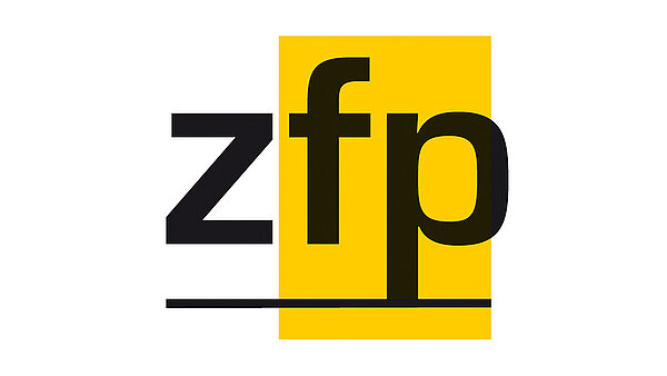 Auf weißem Hintergrund steht in schwarzer Schrift in Kleinbuchstaben geschrieben "zfP". Der Schriftzug ist schwarz unterstrichen, die Buchstaben f und p sind mit einer gelben rechteckigen Fläche hinterlegt.